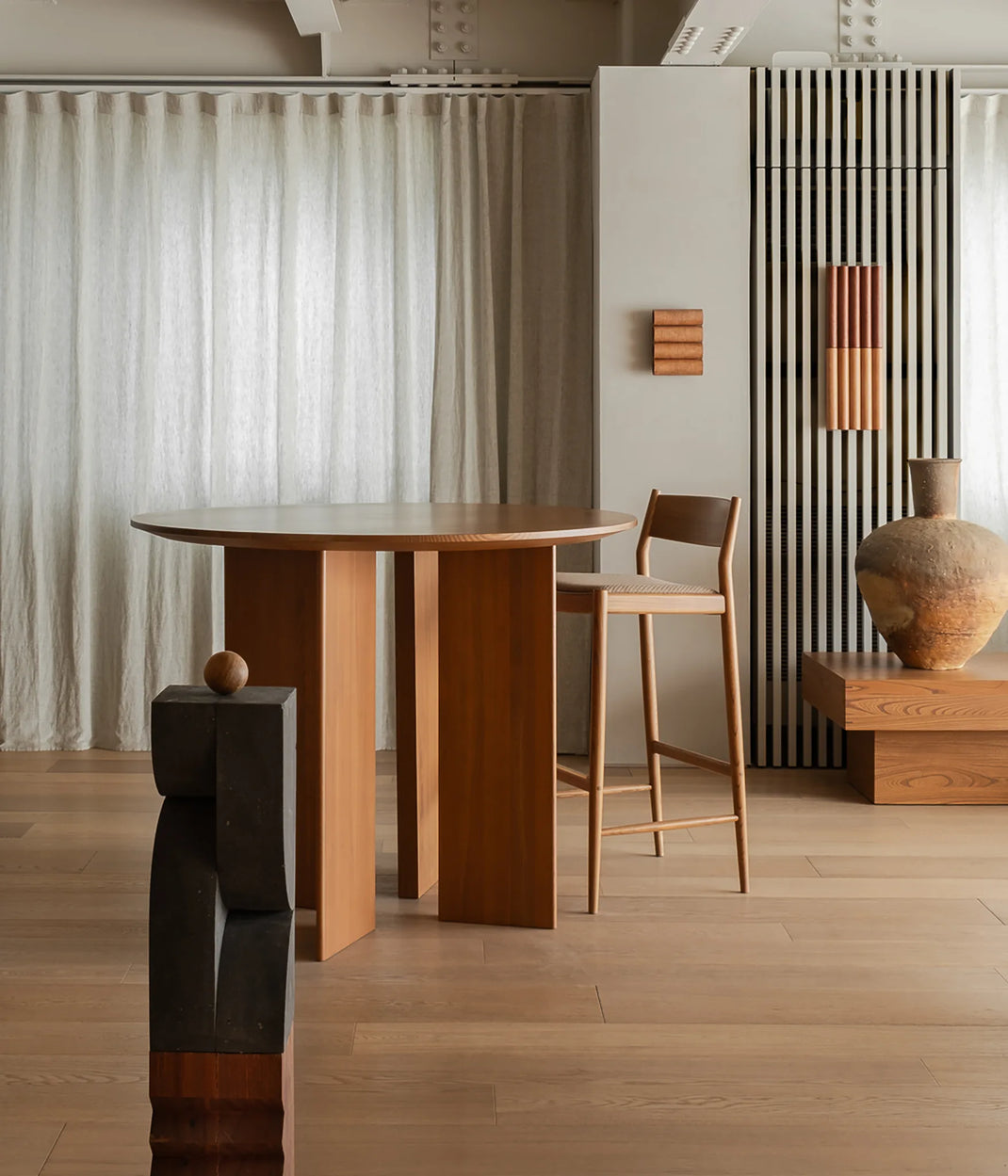 A-HT01 High Table