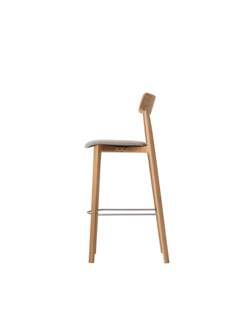 AATOS High Chair