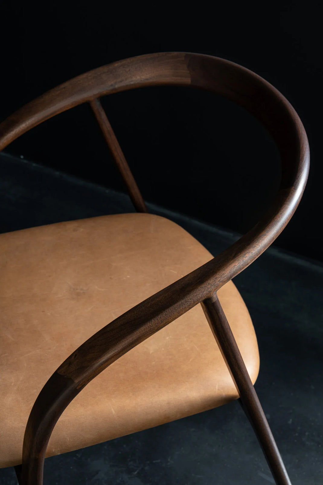 DAEN Chair