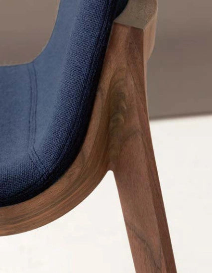 CHALLENGE Dining Chair