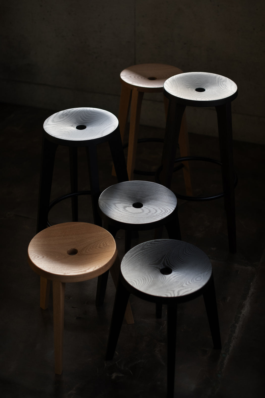 DOVETAIL Barstools
