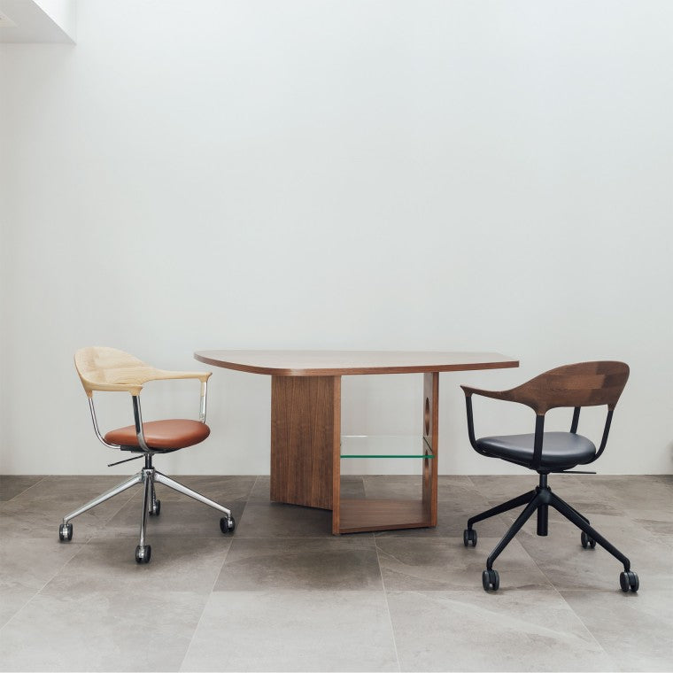 FOUR Castor Chair