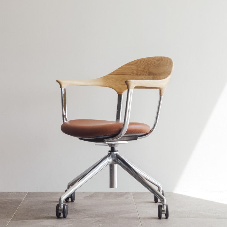 FOUR Castor Chair