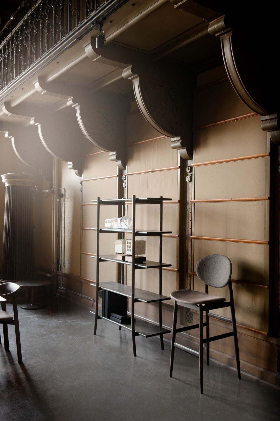 OUTLINE Barstools