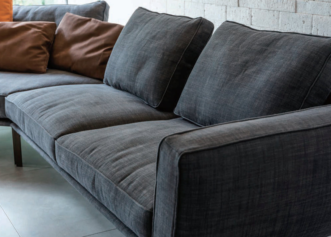 WEEKEND Modular Sofa