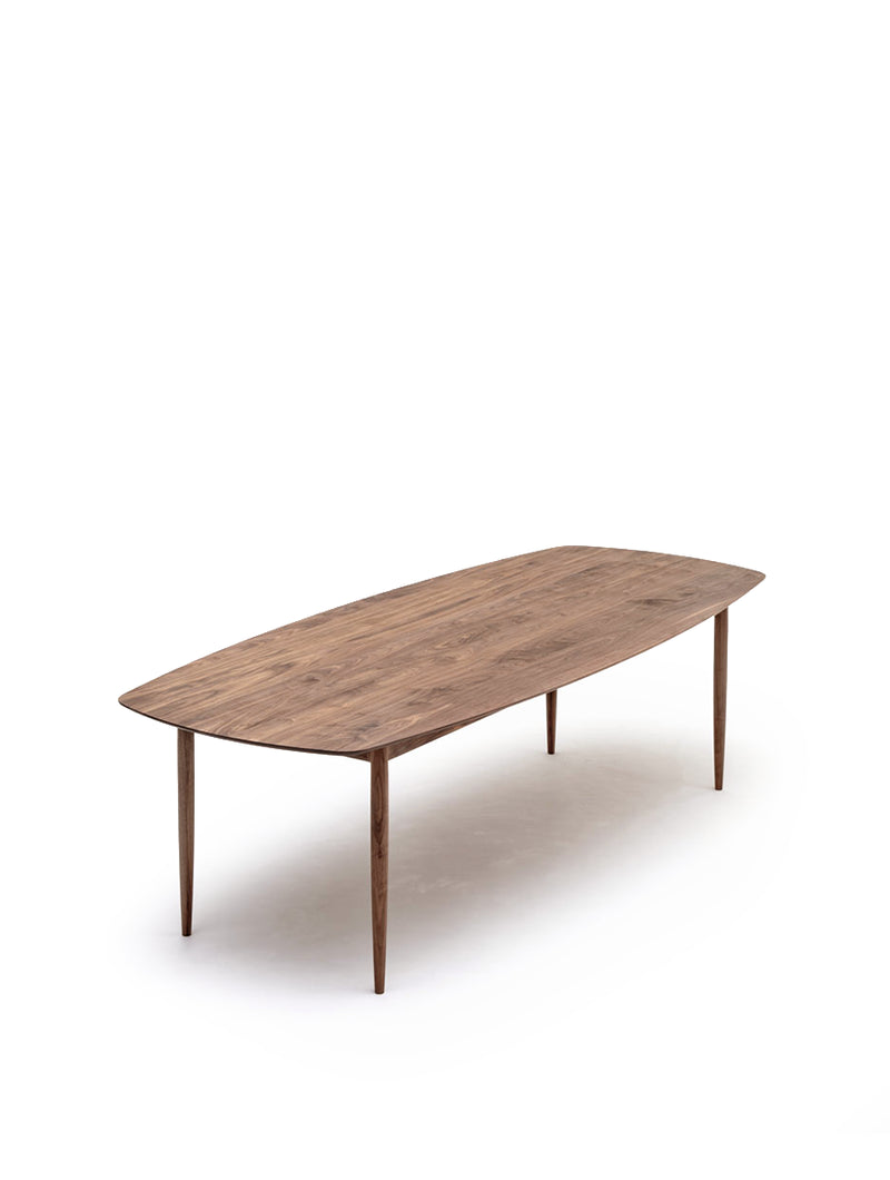 Kunst Dining Table