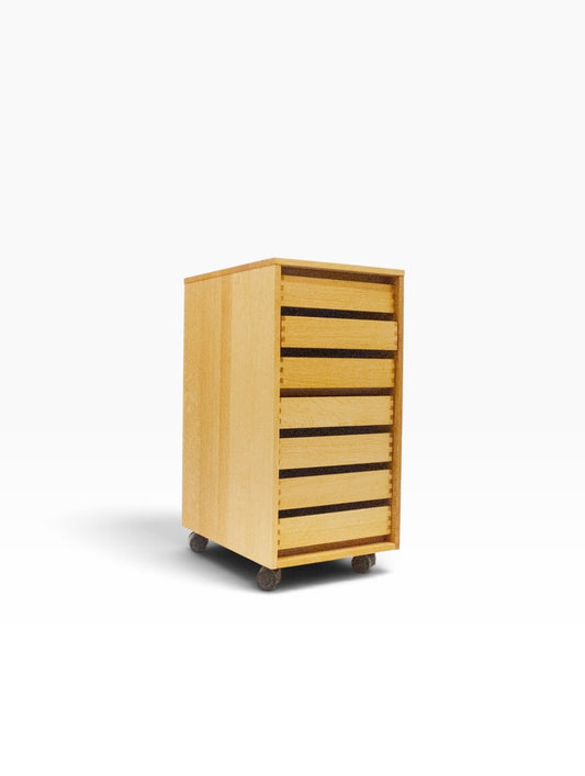 WAKU Cabinet (C)