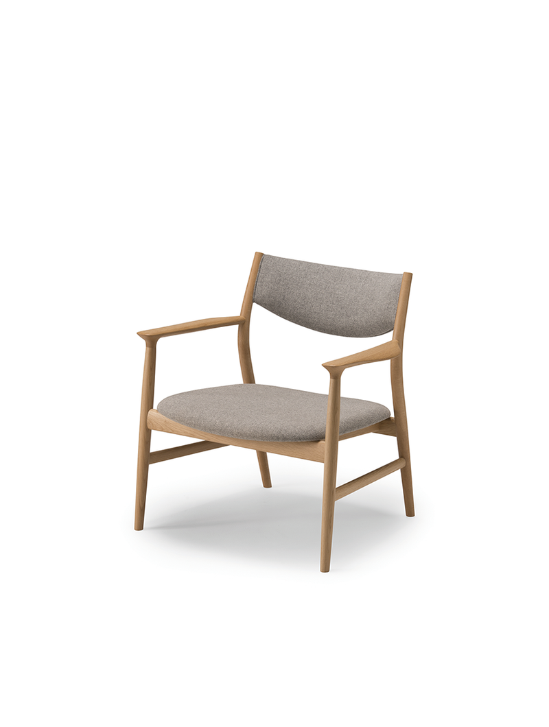 KAMUY Lounge Chair-Upholstered Back