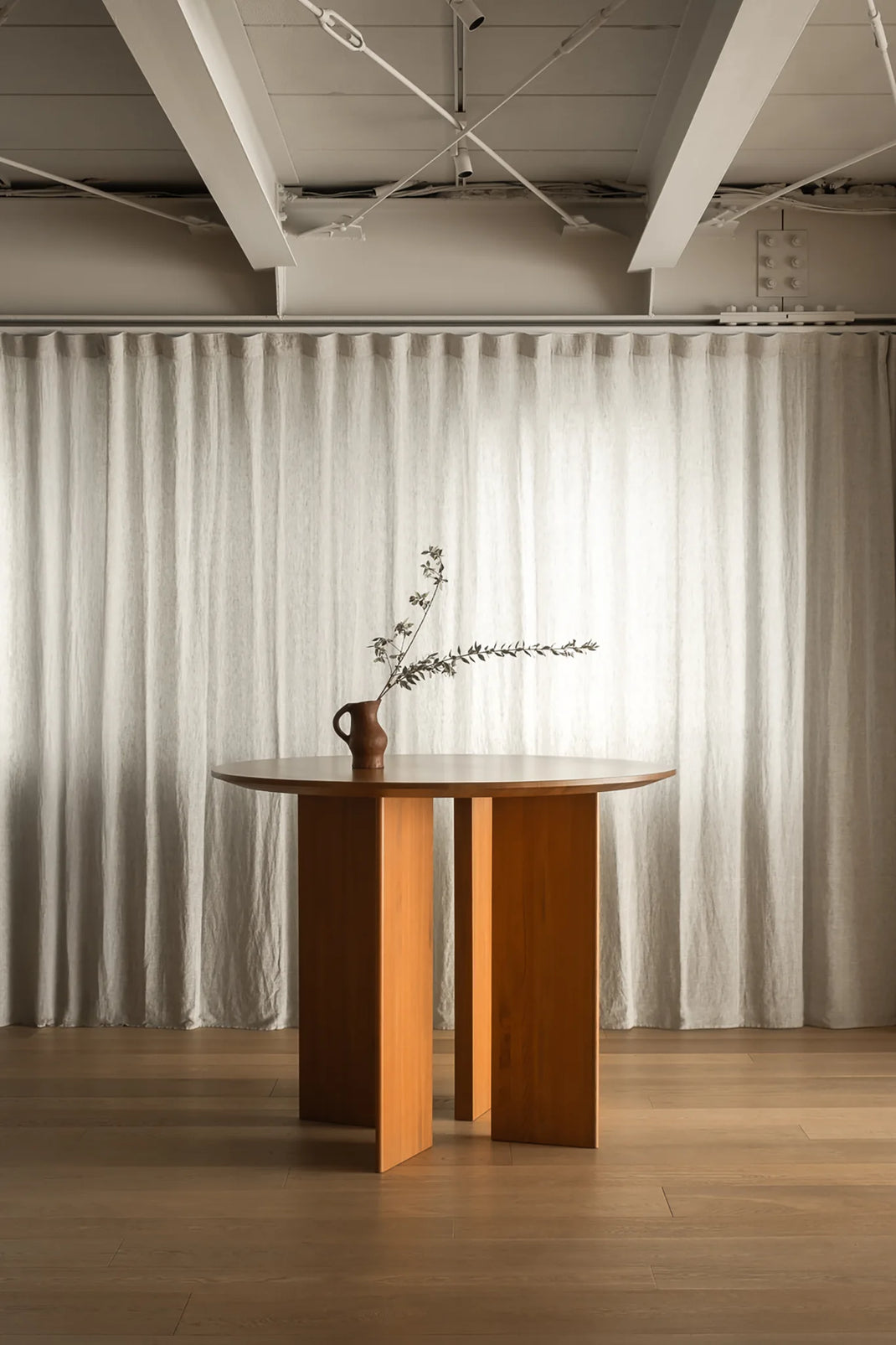 A-HT01 High Table