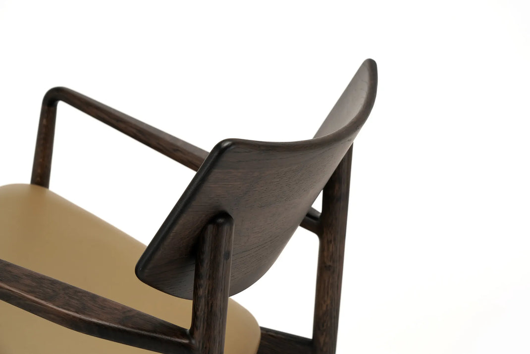 A-LC01 Lounge Chair