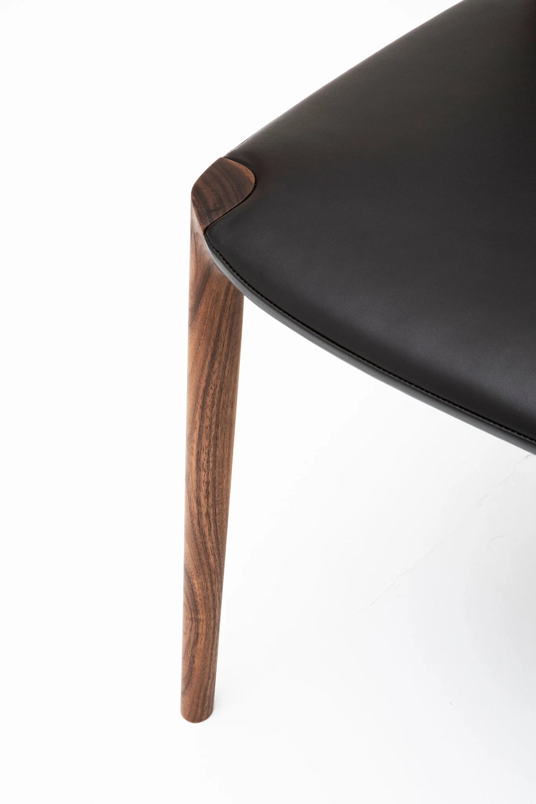 Kunst Dining Chair - Short Arm