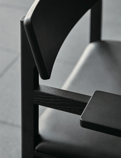 NAKKA Lounge Chair - Armless
