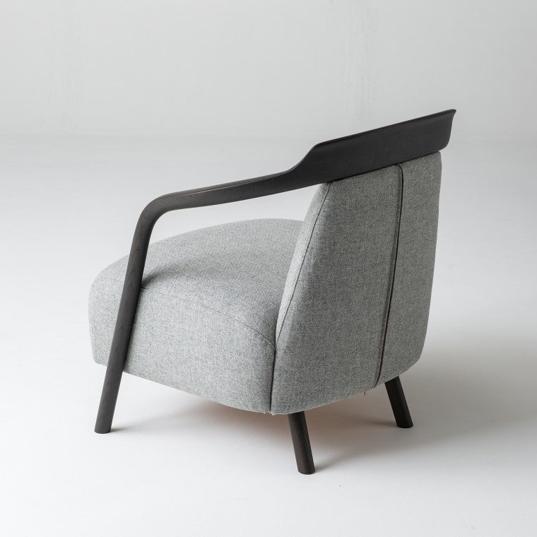 NUPRI Lounge Chair