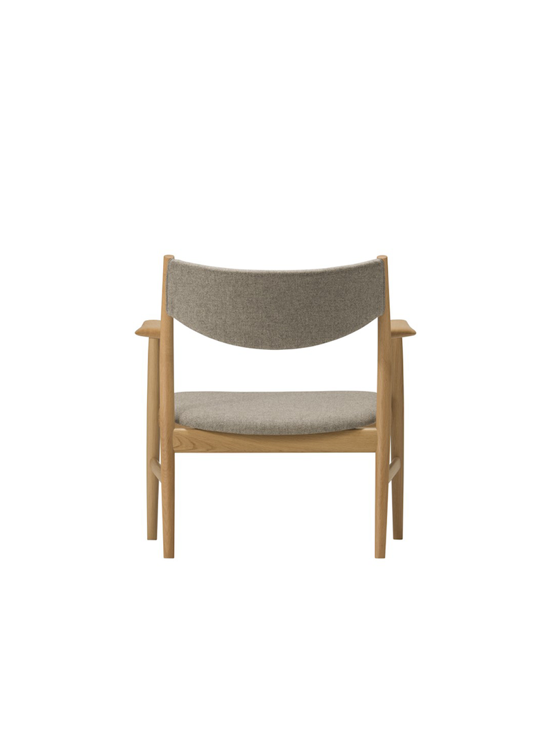 KAMUY Lounge Chair-Upholstered Back