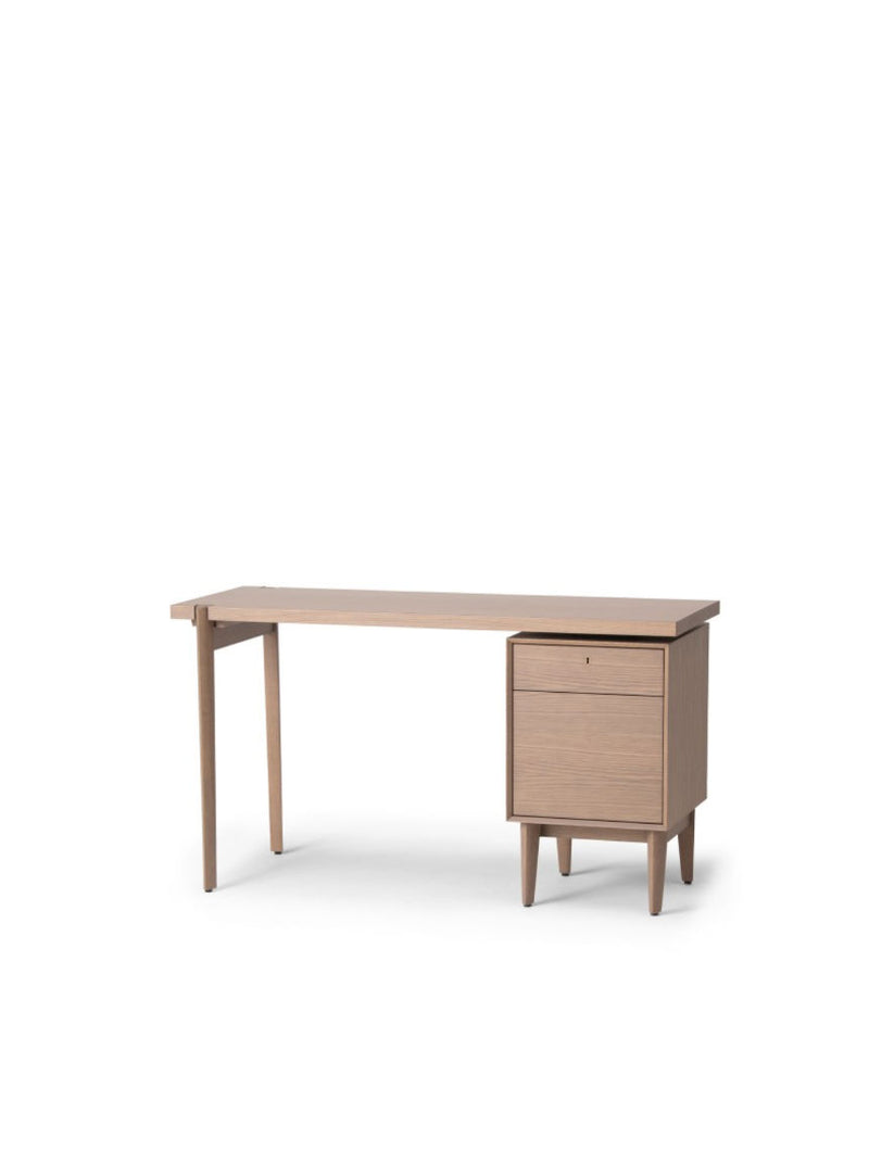 WING Lux Desk